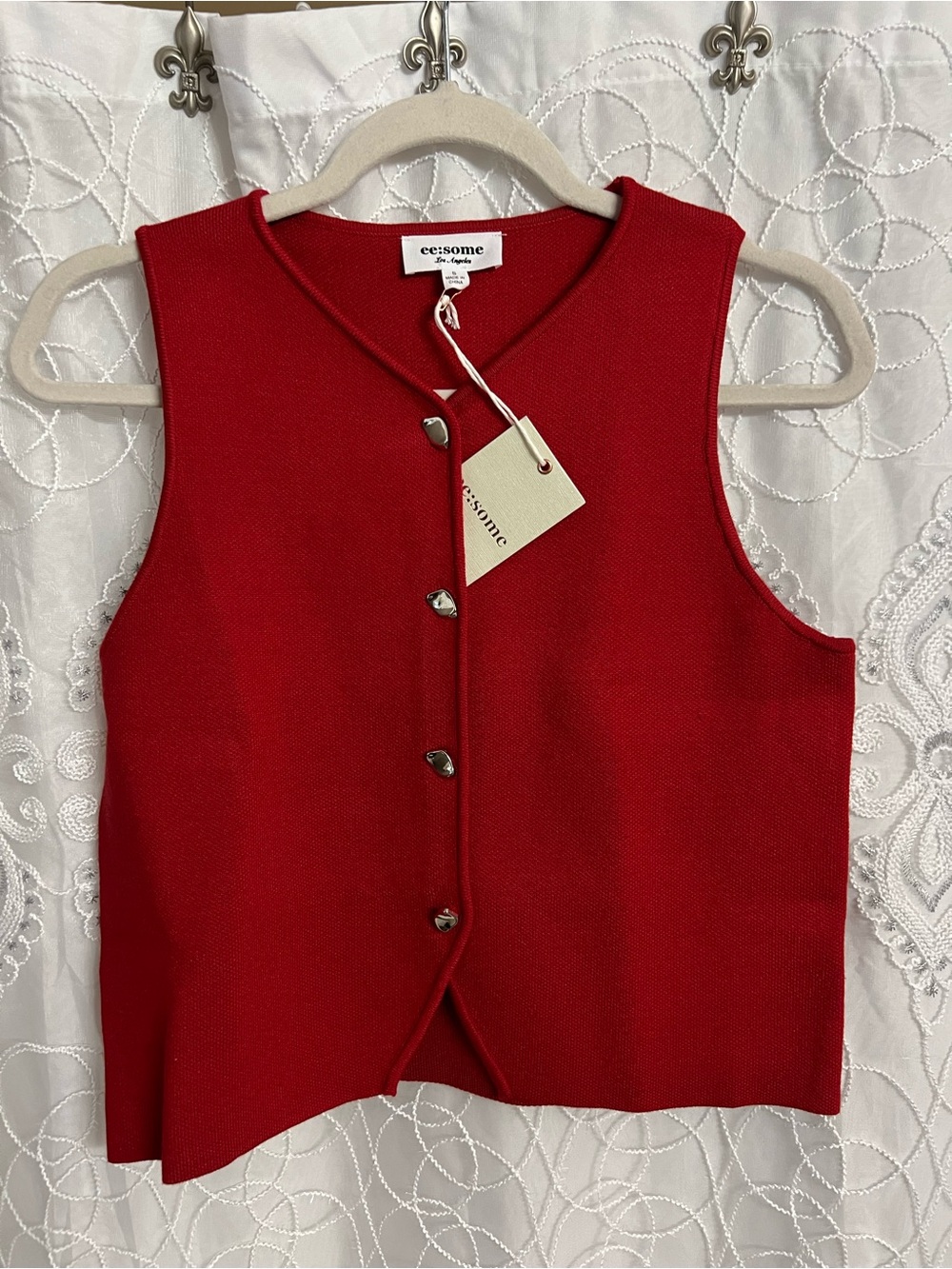 eesome Red Knit Button-Front Vest
